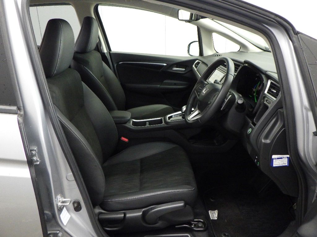 2022 Honda Shuttle Hybrid X Honda Sensing auction photo 6