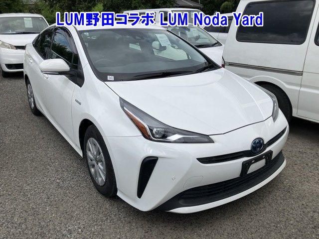 Japan Auction Vehicles 13 2019 Toyota Prius S auction photo