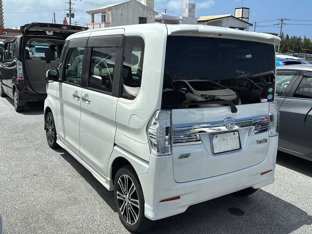2014 Daihatsu Tanto Custom RS auction photo 5