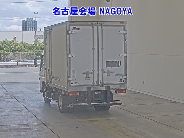 2016 Mitsubishi Fuso Canter Reizo Reito auction photo 2