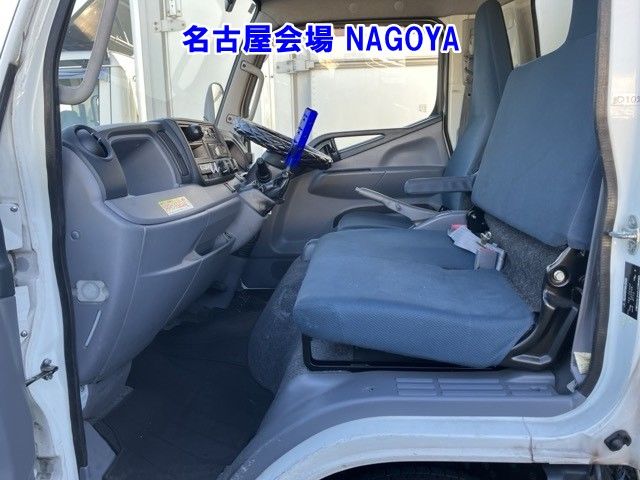 2016 Mitsubishi Fuso Canter Reizo Reito auction photo 5