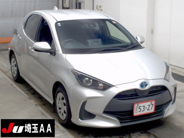 Japan Auction Vehicles 12 2021 Toyota Yaris ハイブリッドX auction photo