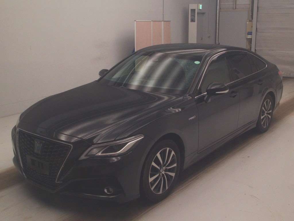 2018 Toyota Crown S Cパッケージ Japan auction vehicle