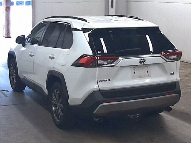 2023 Toyota RAV4 Hybrid G ​​4WD auction photo 2