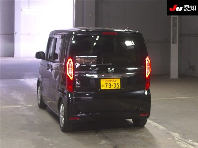 2022 Honda N-BOX G auction photo 2