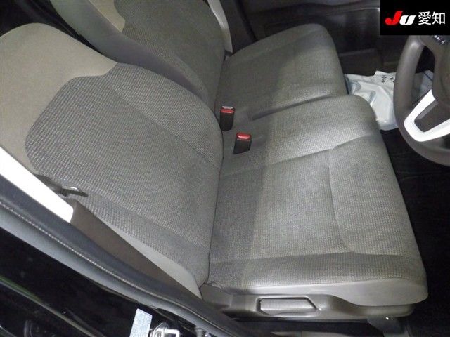 2022 Honda N-BOX G auction photo 6