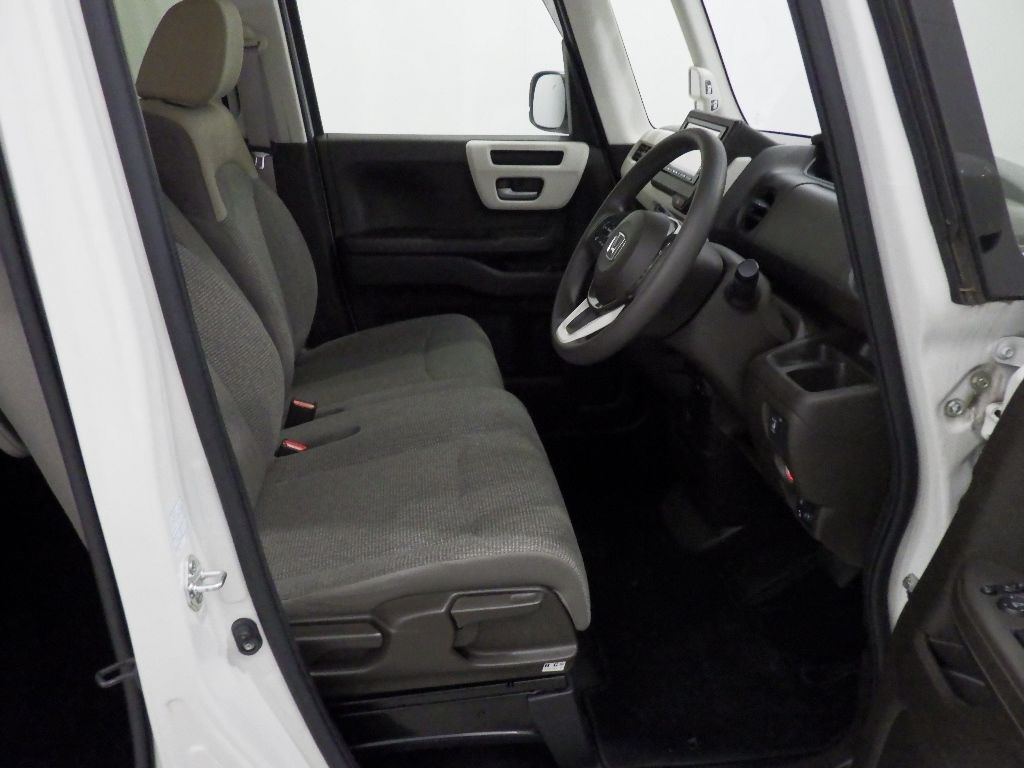 2021 Honda N-BOX L auction photo 6
