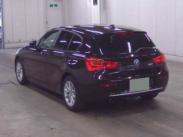 2015 BMW 1 Series 118I Style auction photo 2