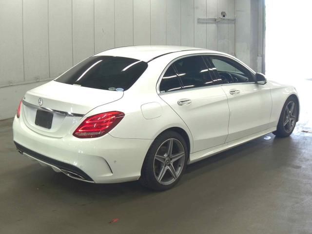 2017 Mercedes-Benz C 180 Laureus ED Radar Safety P auction photo 3