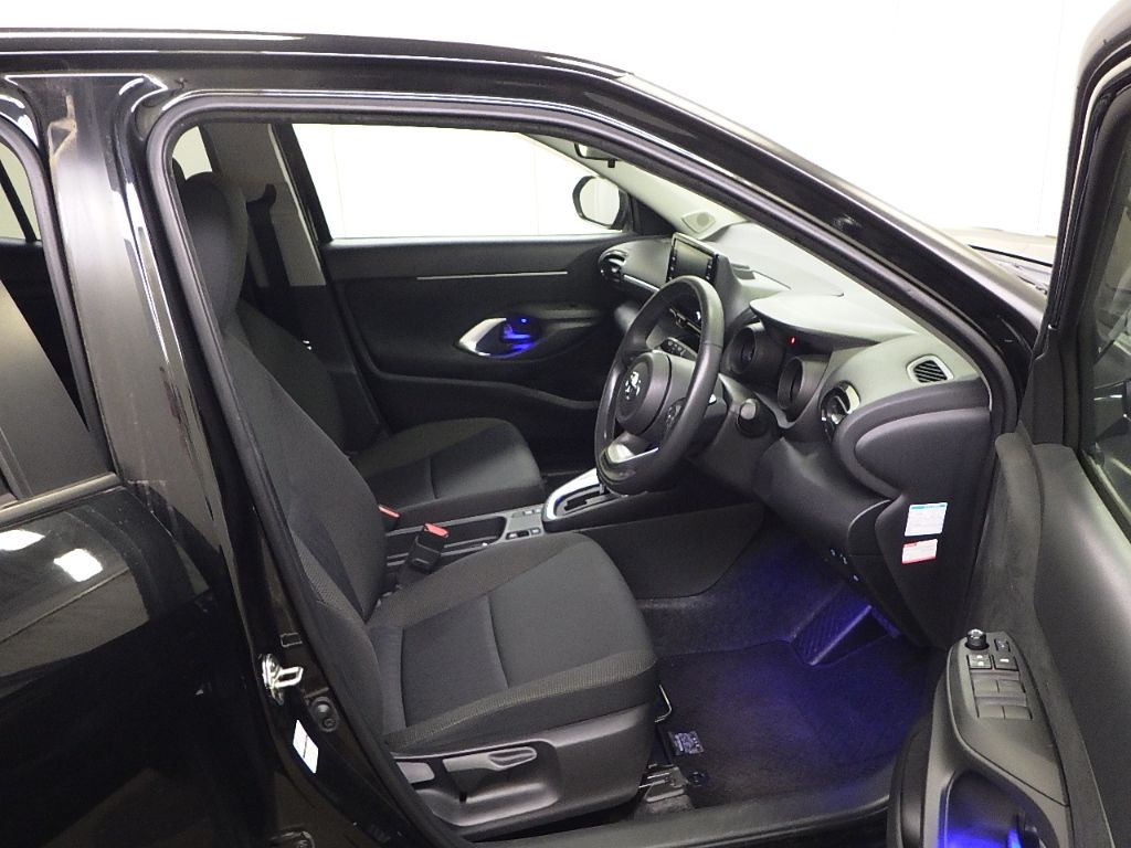 2023 Toyota Yaris Cross G auction photo 6