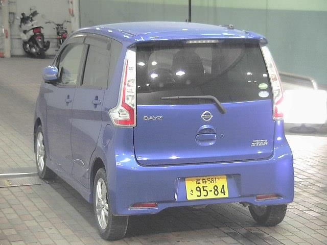 2017 Nissan Dayz 4WD ハイウェイスターGターボ auction photo 2