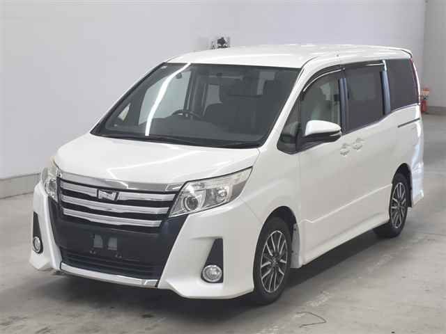 2015 Toyota Noah Si auction photo 4
