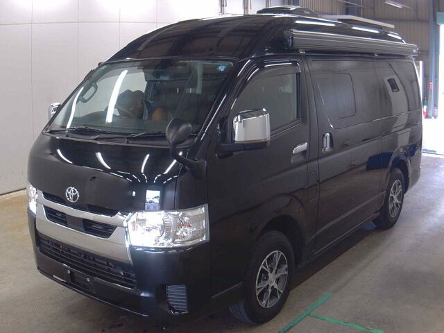 2025 Toyota Hiace Camping 4WD auction photo 4