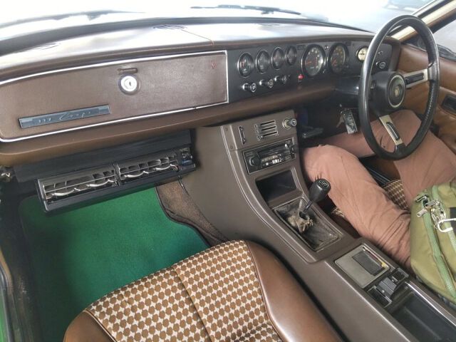 1977 Isuzu 117クーペ XT auction photo 3