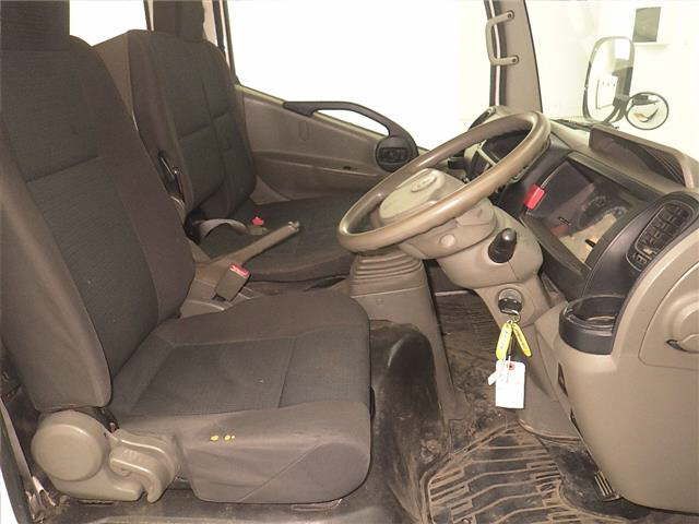 2016 Mitsubishi Fuso Canter 4WD Guts Double Cab auction photo 5
