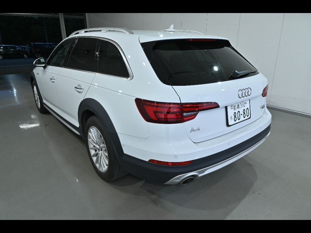 2018 Audi A4 Avant Allroad Quattro auction photo 5