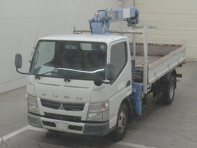 2011 Mitsubishi Fuso Canter クレーン付 Japan auction vehicle