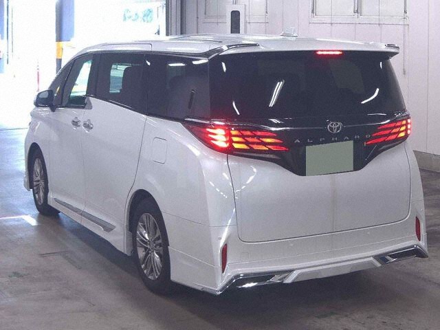 2025 Toyota Alphard Z auction photo 2