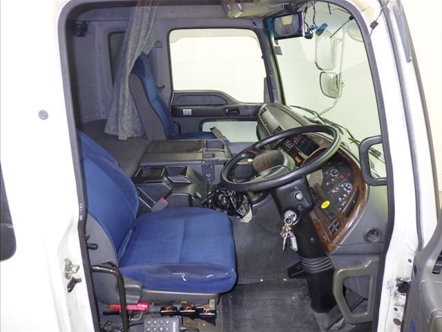 2012 Isuzu ウィング auction photo 6
