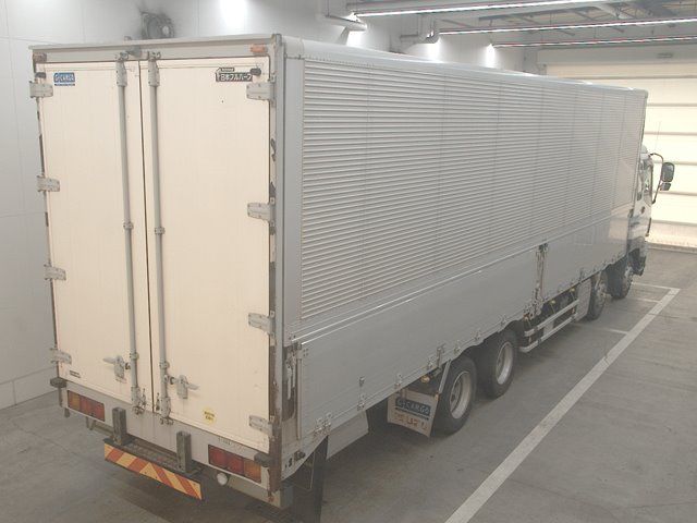 2012 Isuzu ウィング auction photo 2