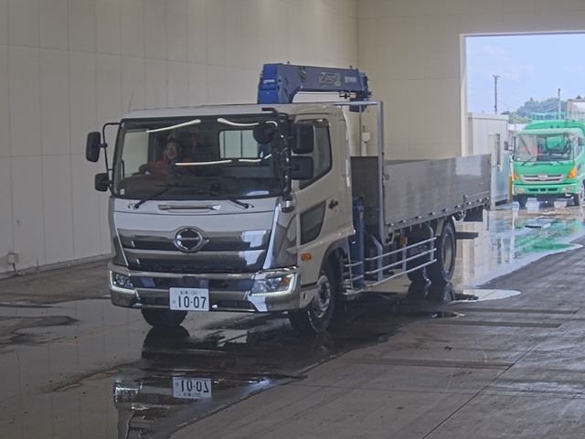 2019 Hino Ranger ヒラ.クレーン4ダン Japan auction vehicle