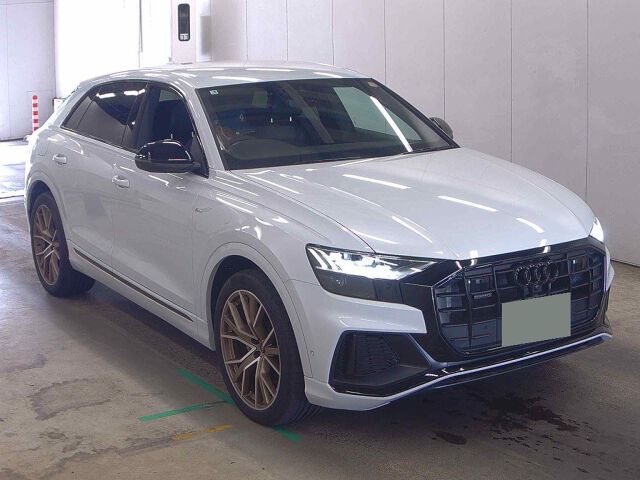 2025 Audi Q8 ブロンズエディション 4WD Japan auction vehicle
