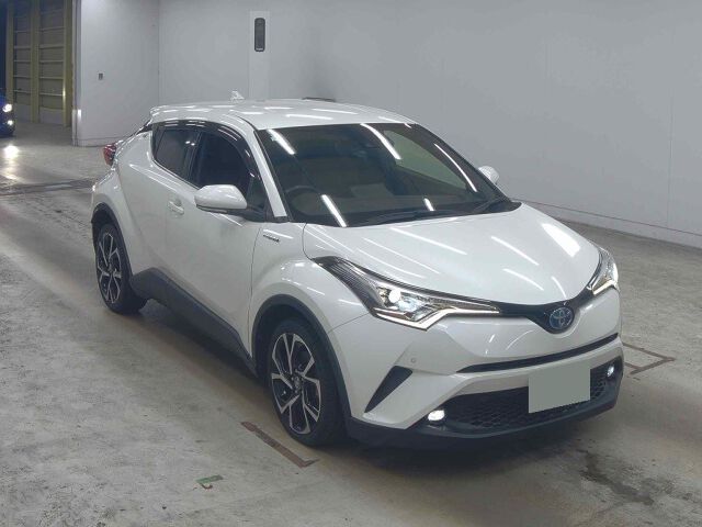 Japan Auction Vehicles 8 2018 Toyota C-HR G auction photo