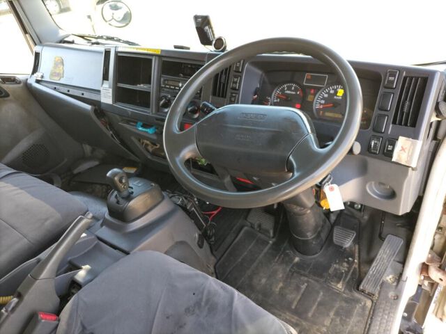 2008 Isuzu Elf パネルバン auction photo 3