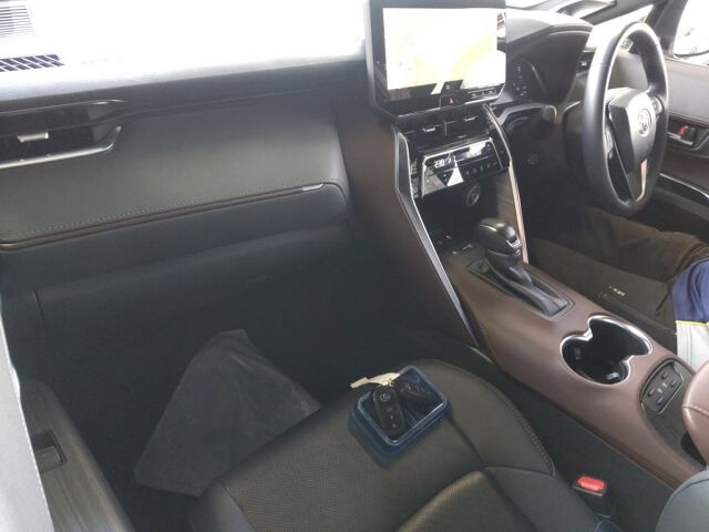 2024 Toyota Harrier Z Leather Package 4WD auction photo 3