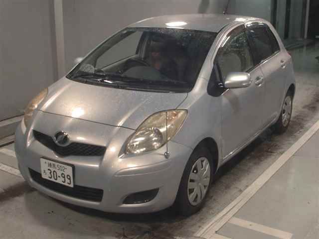 2009 Toyota Vitz F LTD auction photo 4