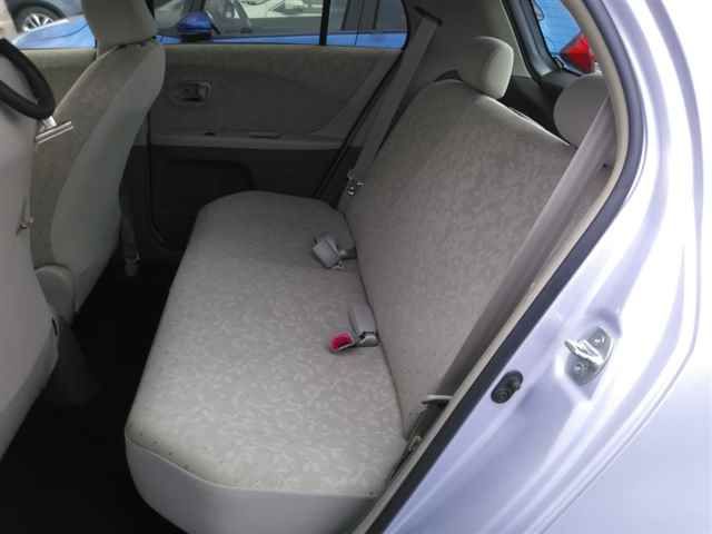 2009 Toyota Vitz F LTD auction photo 9