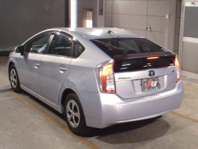 2014 Toyota Prius S auction photo 2