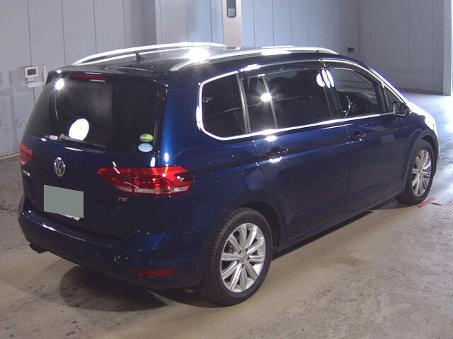 2017 Volkswagen ゴルフトゥーラン TSI Highline auction photo 5