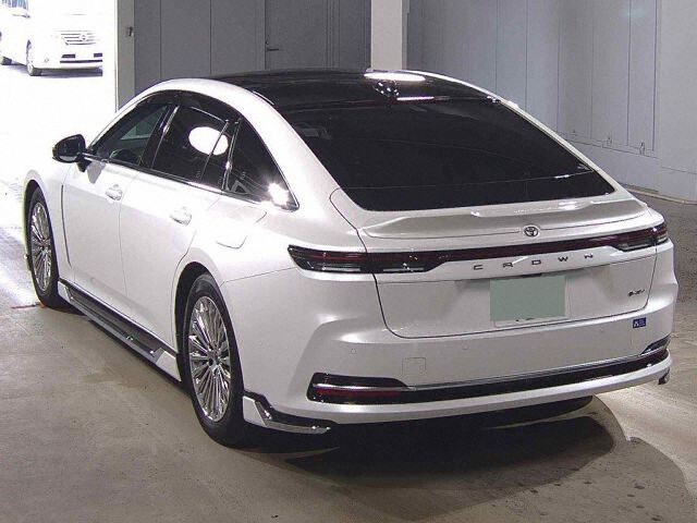 2026 Toyota Crown Z(HEV) auction photo 2