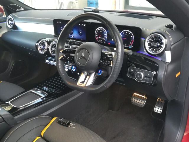 2024 Mercedes-Benz CLA Shooting Brake CLA45S 4マチ+SB 4WD auction photo 3