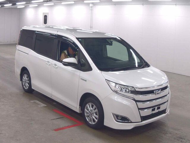 2019 Toyota Noah HV X Japan auction vehicle