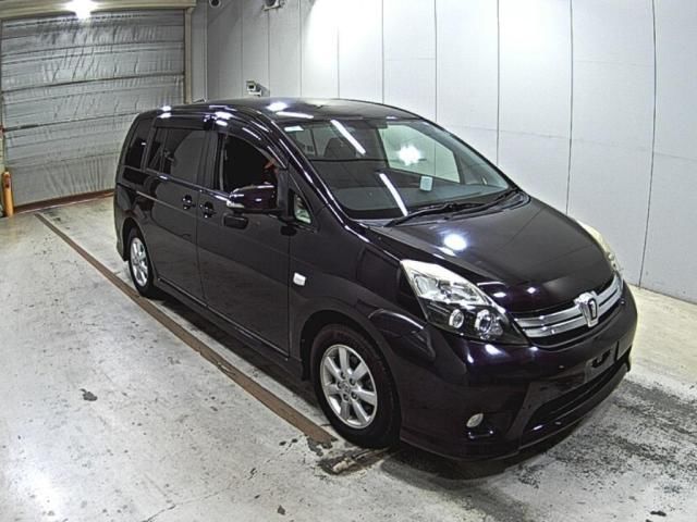 2015 Toyota Isis プラタナ Japan auction vehicle