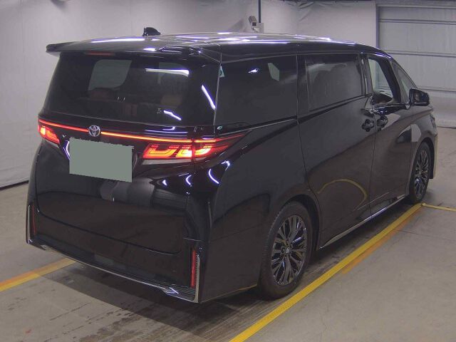 2026 Toyota Vellfire Z Premier auction photo 5