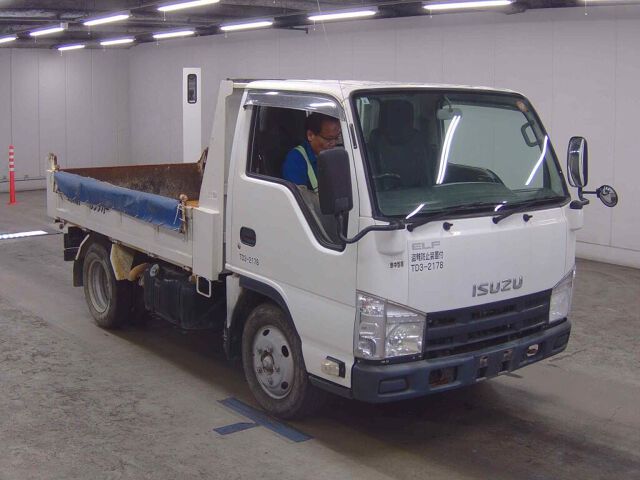 Japan Auction Vehicles 8 2013 Isuzu Elf Full flat low dump auction photo