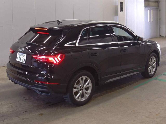 2022 Audi Q3 35TFSI S-Line auction photo 5