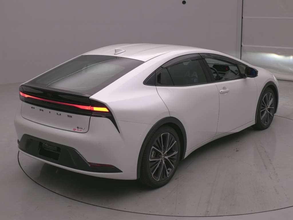 2024 Toyota Prius Z auction photo 2