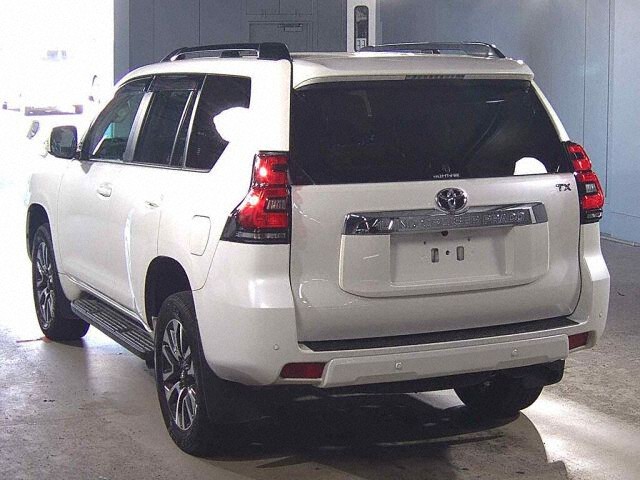 2023 Toyota Land Cruiser Prado TX Lパッケージ 4WD auction photo 2