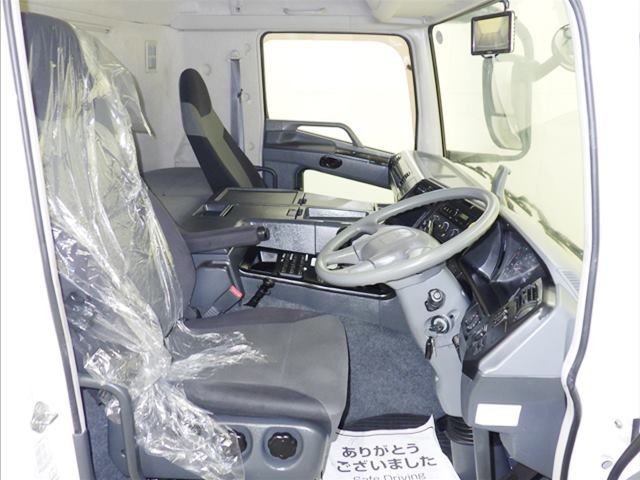 2015 Mitsubishi Fuso Wing auction photo 6