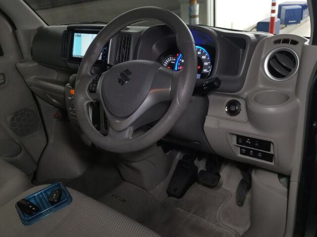 2020 Suzuki Every Wagon PZターボ 4WD auction photo 3