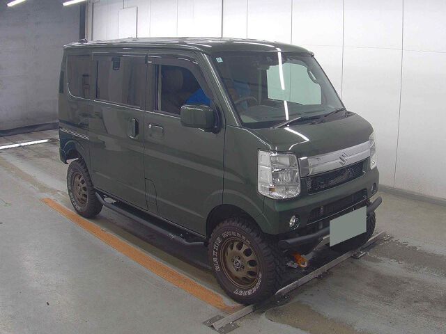 Japan Auction Vehicles 8 2020 Suzuki Every Wagon PZターボ 4WD auction photo