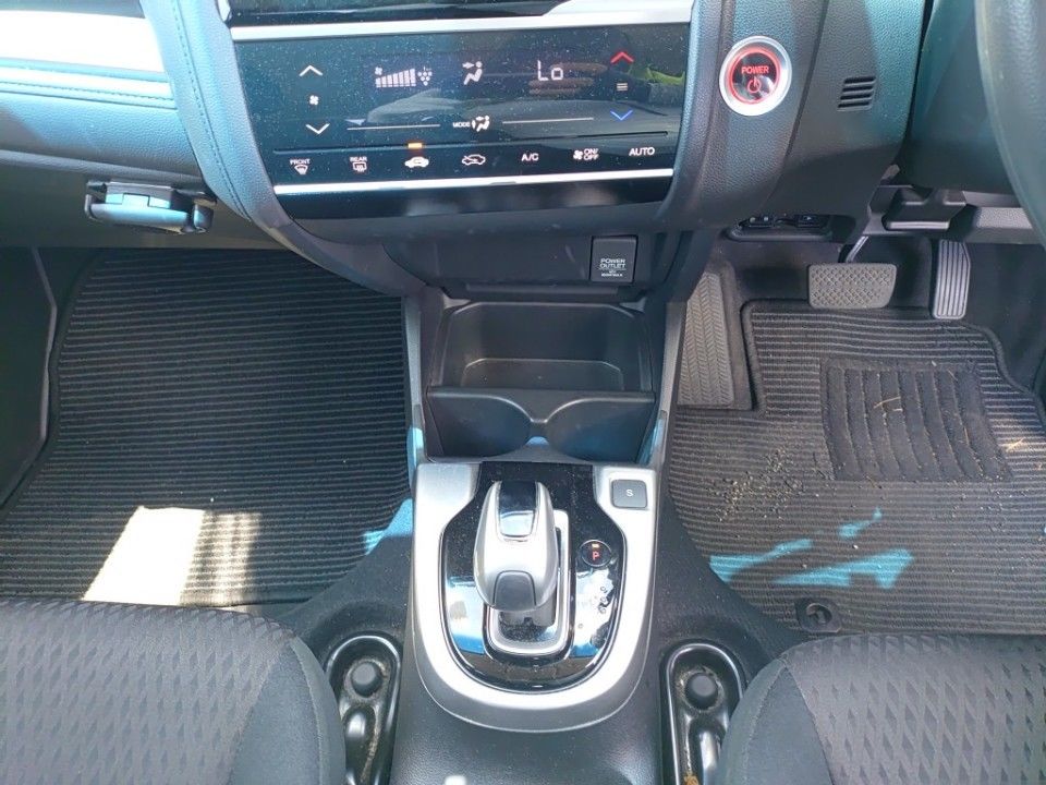 2018 Honda Fit auction photo 12