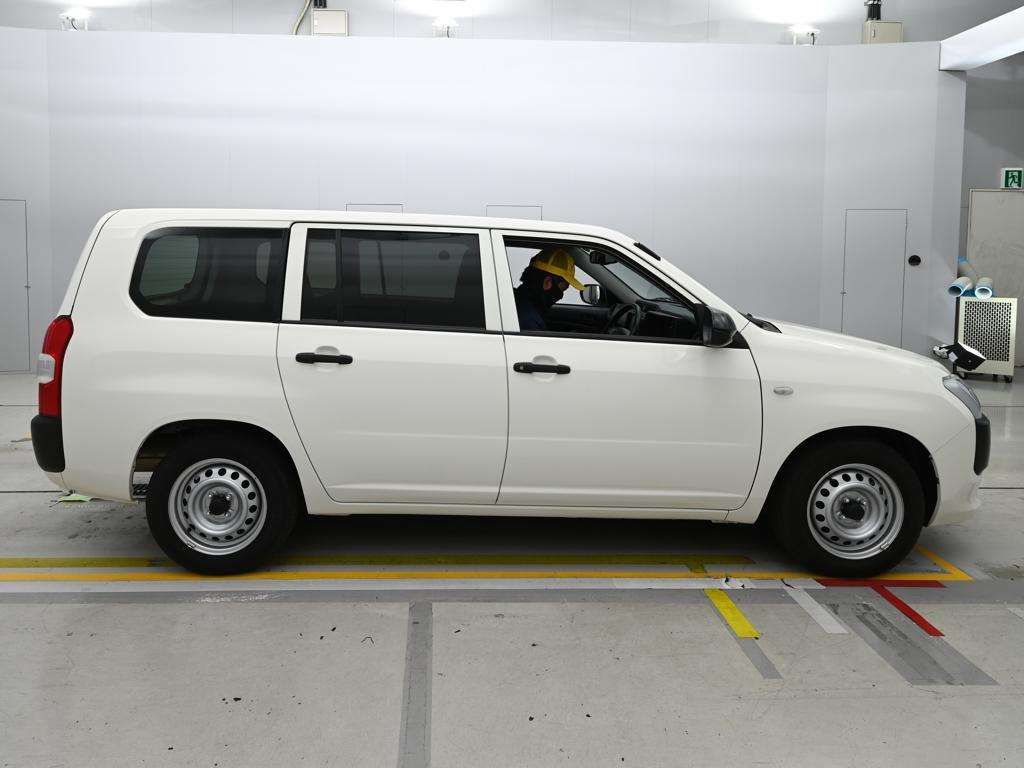 2025 Toyota Probox G auction photo 3