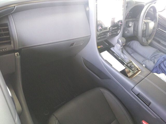 2025 Toyota Alphard Z auction photo 3