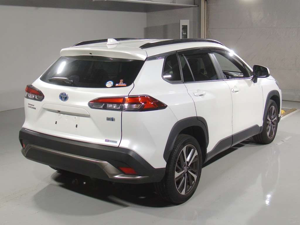 2021 Toyota Corolla Cross ハイブリッド Z auction photo 2