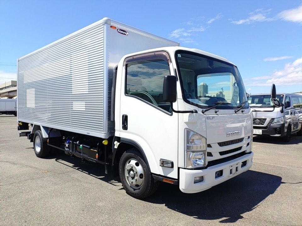 2021 Isuzu Elf auction photo 4